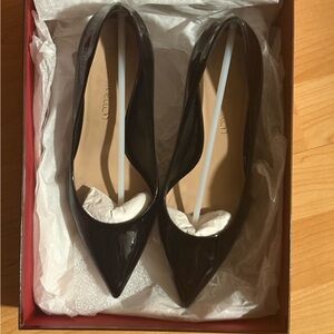 Tamara Mellon Black Patent Heels size 7 w/original box